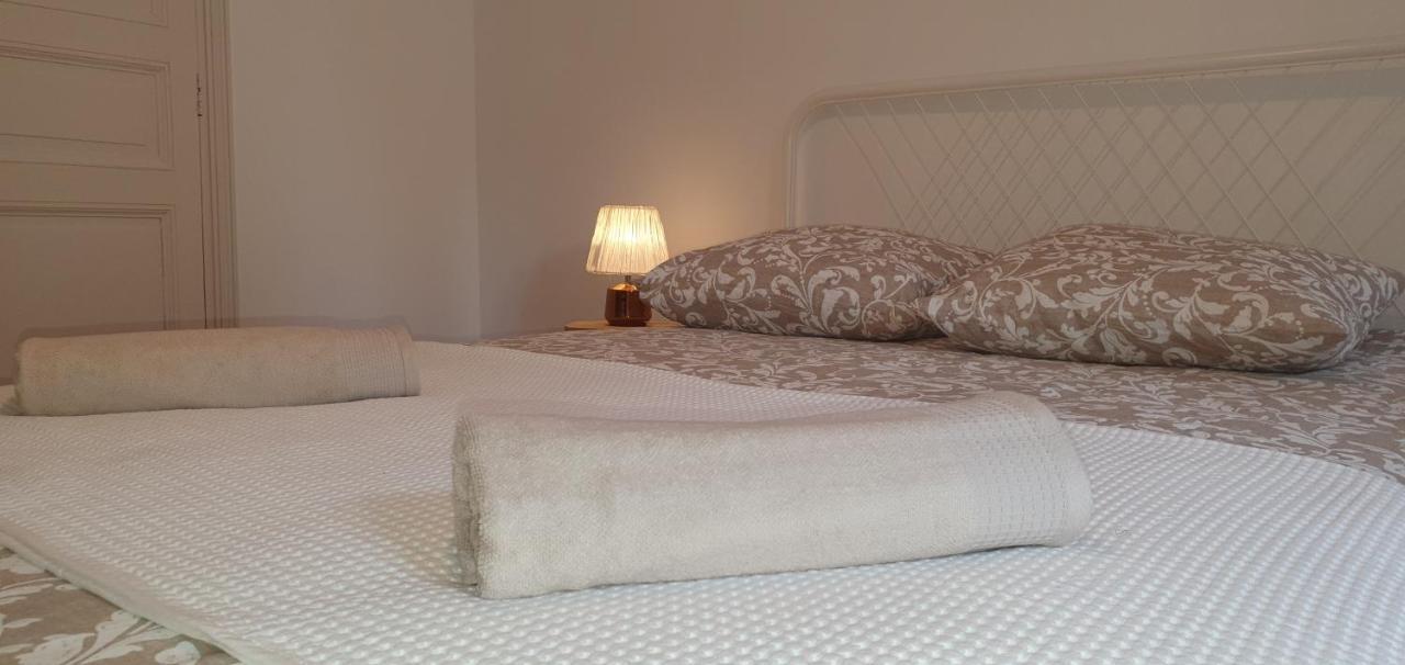 Santocha : Appartement En Plein Coeur De Ville ! قرقشونه المظهر الخارجي الصورة